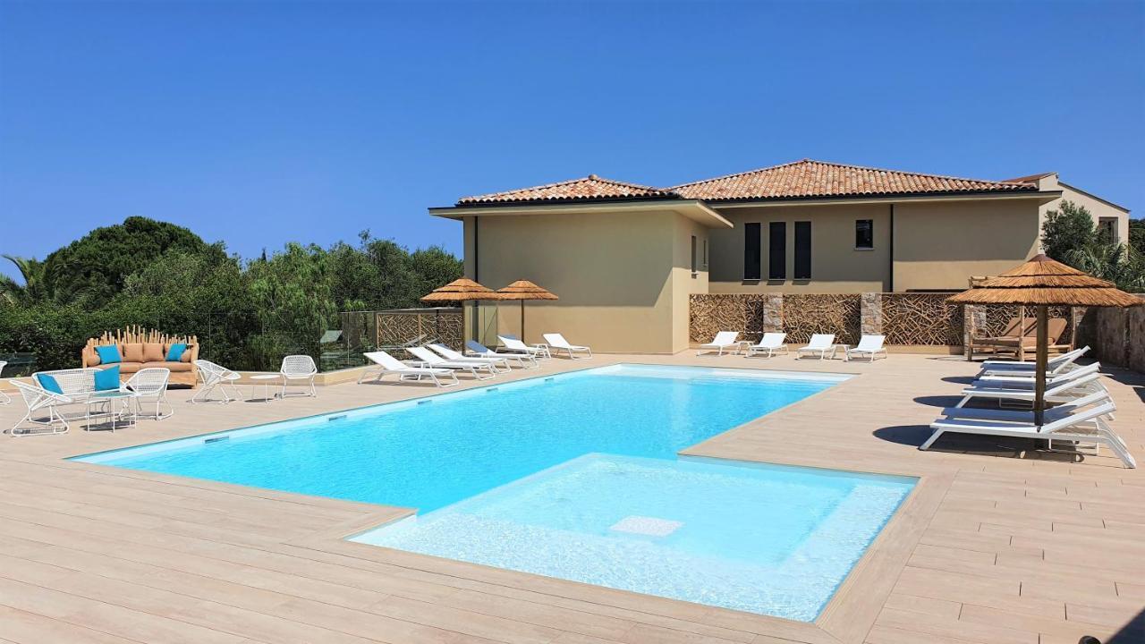 Residence Storia D'Estate LʼÎle-Rousse Buitenkant foto